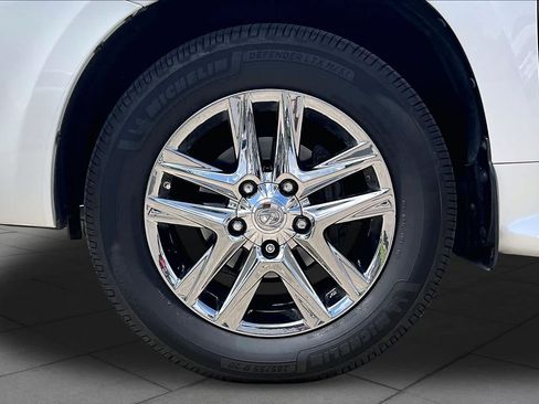 Used 2014 Lexus LX 570 4WD image 9