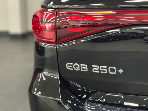 Certified 2025 Mercedes-Benz EQB 250+ image 13