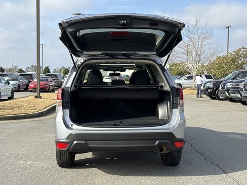 Used 2024 Subaru Forester Premium image 13