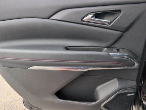Used 2024 Chevrolet Traverse RS w/ LPO, Floor Liner Package AWD/4WD image 34