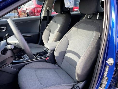 Used 2025 Kia K4 FWD image 21