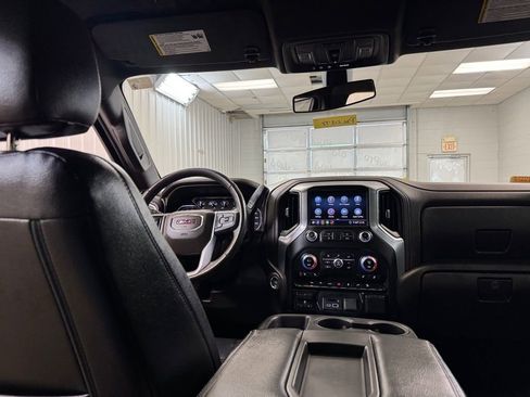 Used 2020 GMC Sierra 1500 SLE w/ SLE Value Package image 23
