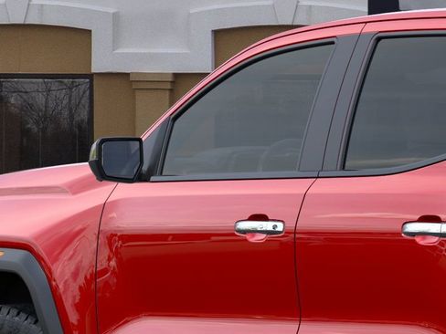 New 2026 GMC Canyon Denali AWD/4WD image 13