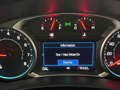 Used 2020 Chevrolet Equinox LT image 43