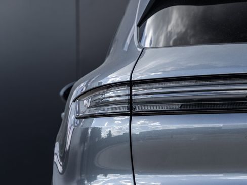 New 2026 Porsche Cayenne S image 14