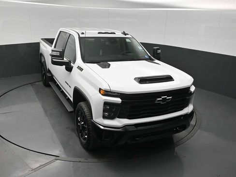 New 2026 Chevrolet Silverado 2500 Custom w/ Custom Value Package image 11