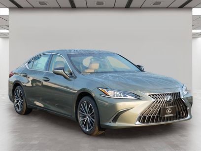 New 2025 Lexus ES 350 w/ Premium Package