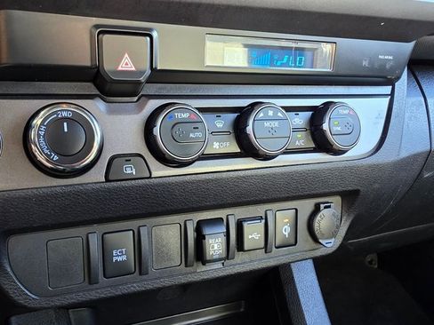 Used 2023 Toyota Tacoma TRD Sport image 30