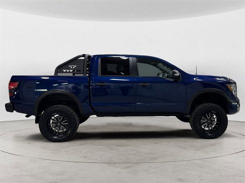 Used 2021 Nissan Titan PRO-4X w/ Pro-4x Convenience Package image 6