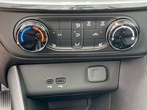 New 2026 Buick Encore GX Preferred image 11