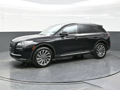 Used 2024 Lincoln Corsair Reserve w/ Equipment Group 201A AWD/4WD image 3