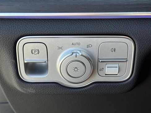 New 2026 Mercedes-Benz GLS 450 4MATIC image 15