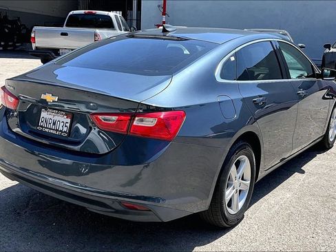 Used 2019 Chevrolet Malibu LS FWD image 4