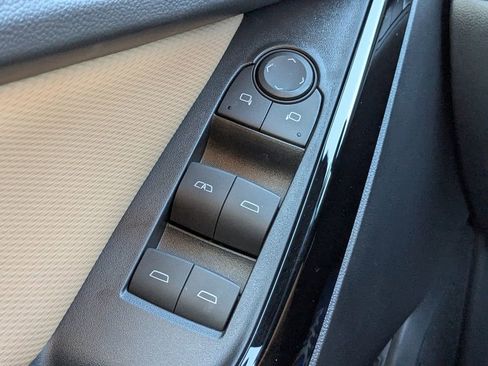 New 2025 Chevrolet Equinox ACTIV w/ Safety and Technology Package image 26