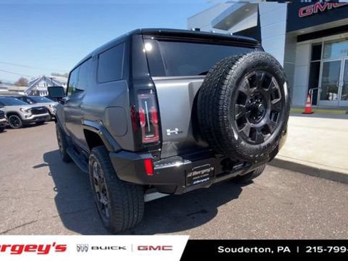 New 2026 GMC Hummer EV 3X w/ Carbon Fiber Edition Package AWD/4WD image 8