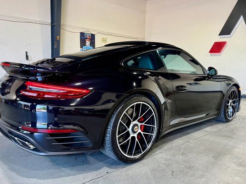 Used 2019 Porsche 911 4 Coupe AWD/4WD image 6