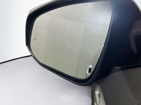 Used 2021 Toyota RAV4 XLE image 16