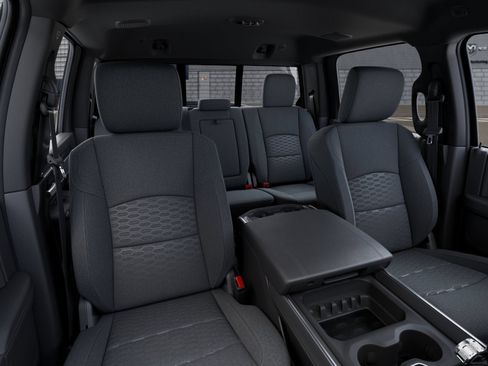 New 2026 RAM 3500 Big Horn AWD/4WD image 16