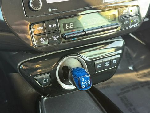 Used 2022 Toyota Prius Prime LE image 35