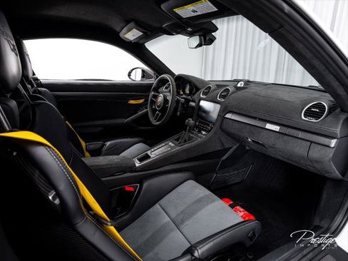 Used 2023 Porsche 718 Cayman GT4 RS RWD image 43