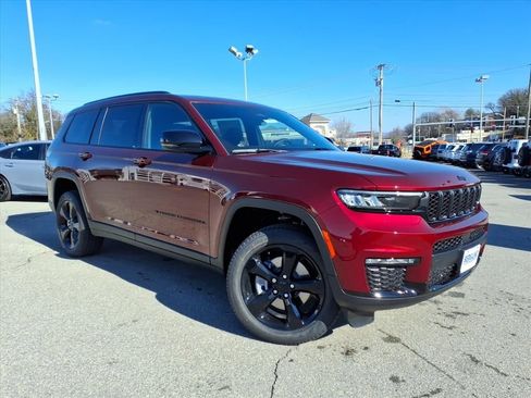 New 2025 Jeep Grand Cherokee L Limited image 2
