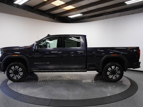 New 2025 GMC Sierra 2500 Denali w/ Denali Reserve Package image 7