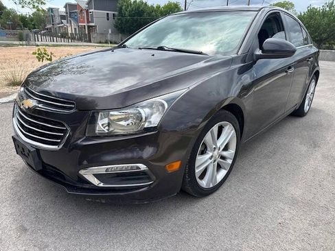 Used 2016 Chevrolet Cruze LTZ FWD image 3