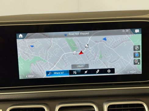 Used 2021 Mercedes-Benz GLS 580 4MATIC image 14