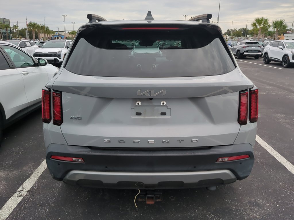 Certified 2022 Kia Sorento X-Line EX AWD/4WD image 12