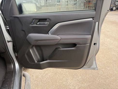 Used 2024 Chevrolet Colorado Z71 w/ Z71 Convenience Package 2 image 20