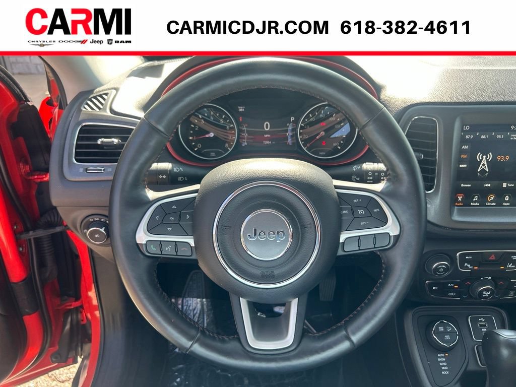 Used 2018 Jeep Compass Trailhawk w/ Leather Interior Group AWD/4WD image 16