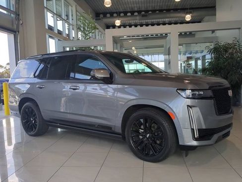 Used 2022 Cadillac Escalade Sport Platinum AWD/4WD image 2