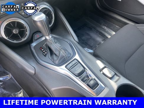 Used 2021 Chevrolet Camaro LT w/ Technology Package image 21