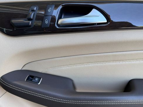 Used 2015 Mercedes-Benz ML 350 4MATIC image 22