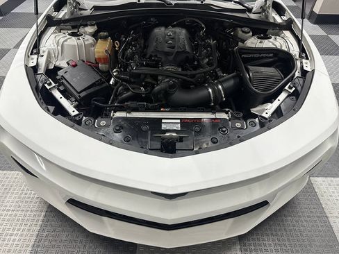Used 2017 Chevrolet Camaro SS RWD image 52