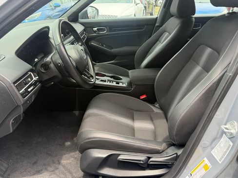 Used 2025 Honda Civic Sport image 14