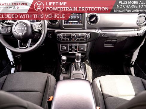 Used 2023 Jeep Gladiator Willys image 22