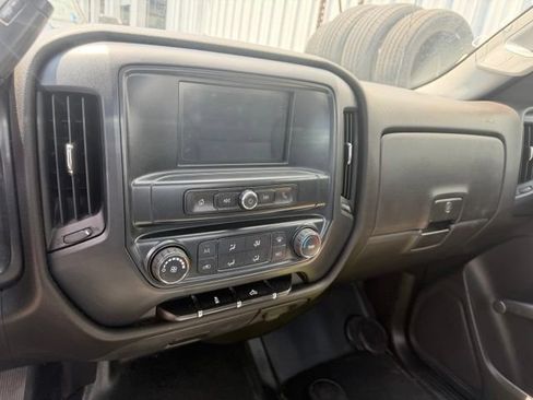 Certified 2018 Chevrolet Silverado 1500 W/T RWD image 9