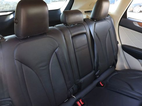 Used 2016 Lincoln MKC Reserve image 18