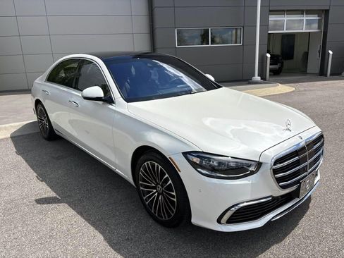 Used 2022 Mercedes-Benz S 580 4MATIC Sedan image 3