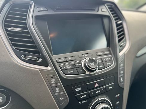 Used 2013 Hyundai Santa Fe Limited w/ Technology Pkg AWD/4WD image 18