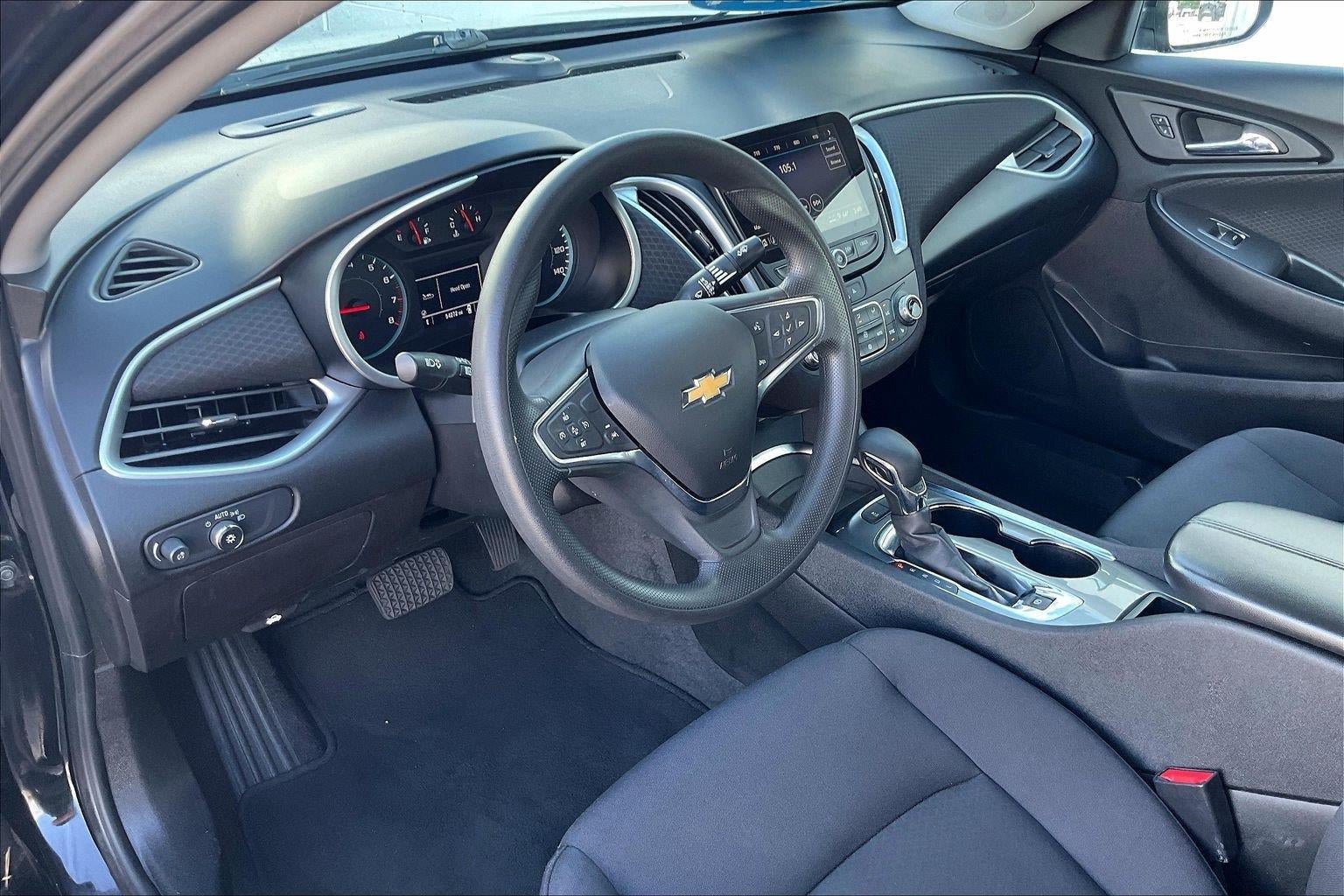 Used 2024 Chevrolet Malibu LT FWD image 15