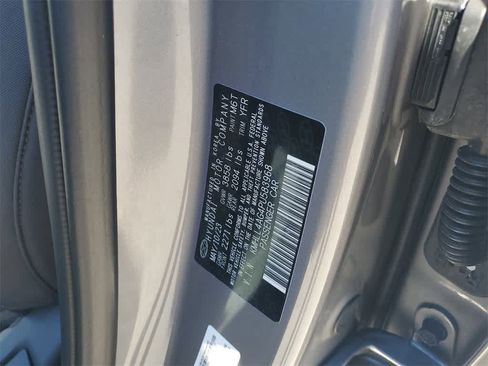 Used 2023 Hyundai Elantra SE image 17