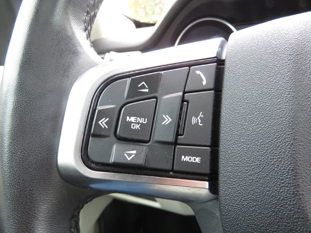 Used 2019 Land Rover Discovery Sport HSE Luxury AWD/4WD image 22