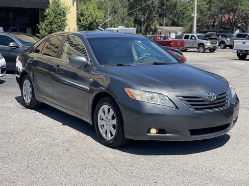 Used 2007 Toyota Camry XLE FWD image 19