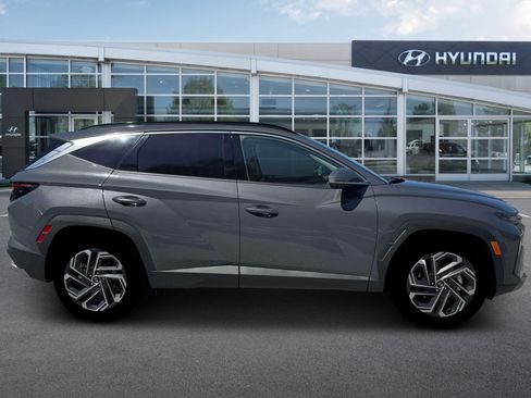 New 2026 Hyundai Tucson Limited AWD/4WD image 9