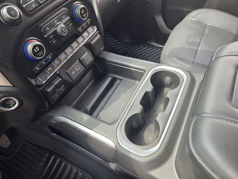 Used 2021 Chevrolet Silverado 1500 LTZ RWD image 19