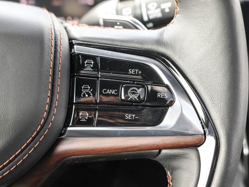 New 2025 Jeep Grand Cherokee Summit image 24