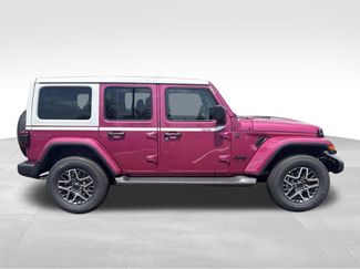 New 2026 Jeep Wrangler Unlimited Sahara w/ Whitecap Package AWD/4WD video 2