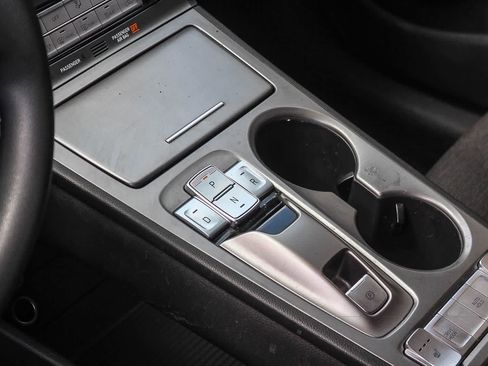 Certified 2023 Hyundai Kona SE FWD image 24